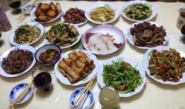 吃瓜群众看热闹美食的说说,吃瓜群众眼中的热闹美食盛宴