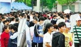 吃瓜群众团结大街,吃瓜群众的热闹聚集地